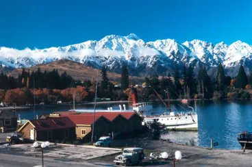Image: The Earnslaw at Queenstown Wharf, Lake Wakatipu, 1977