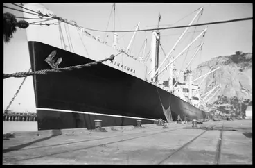 Image: Hinakura, ship.