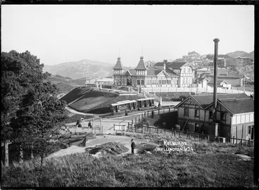 Image: Cable car, power house and Kelburn Tea Kiosk, Kelburn, Wellington