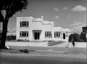 Image: Art Deco House at 250 Fitzherbert Avenue (2)