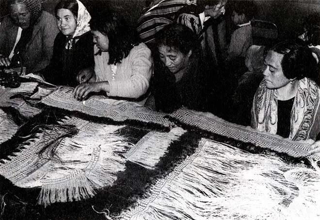 Early weavers' hui, 1953