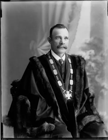 Mayor C Grey Image: Mayor C Grey