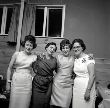 Image: Murray Borlase 21st; mother and daughters; Lynne, Margaret, Kay, Helen
