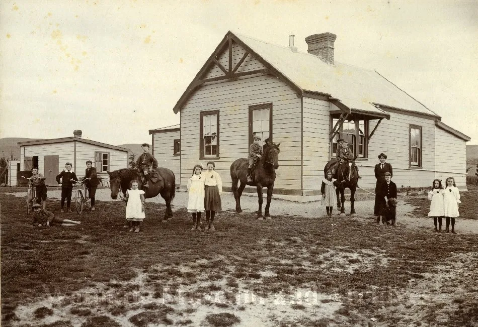 Kapua School students with bicycles and horses
