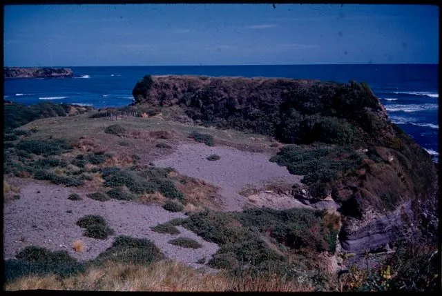 Te Namu pa - a coastal mesa site at mouth of Otahi stream, 1/2 mile WNW of Opunake ...