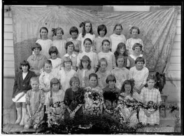 Image: Island Bay School schoolgirls