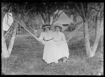 Image: Women in a hammock