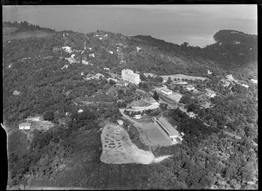 Image: Titirangi, Waitakere City, Auckland region, including Lopdell House (Department of Education's school for the deaf) and Titirangi Primary School